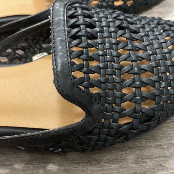 Black textured pointy toe shoe - Picture 5 of 7